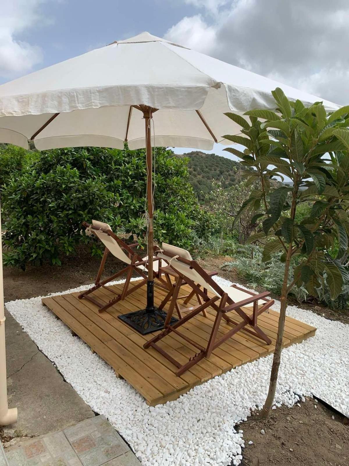 The Garden House, Sitia Apartment ภายนอก รูปภาพ