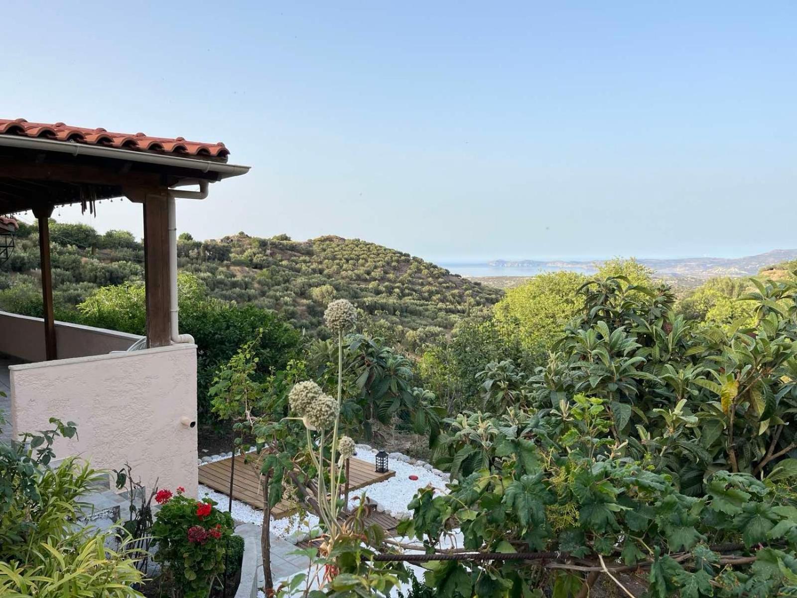 The Garden House, Sitia Apartment ภายนอก รูปภาพ
