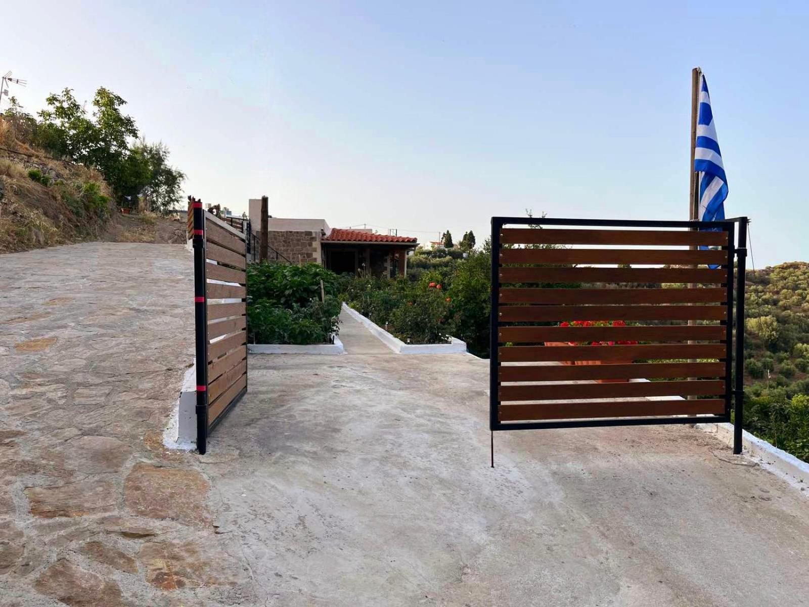 The Garden House, Sitia Apartment ภายนอก รูปภาพ